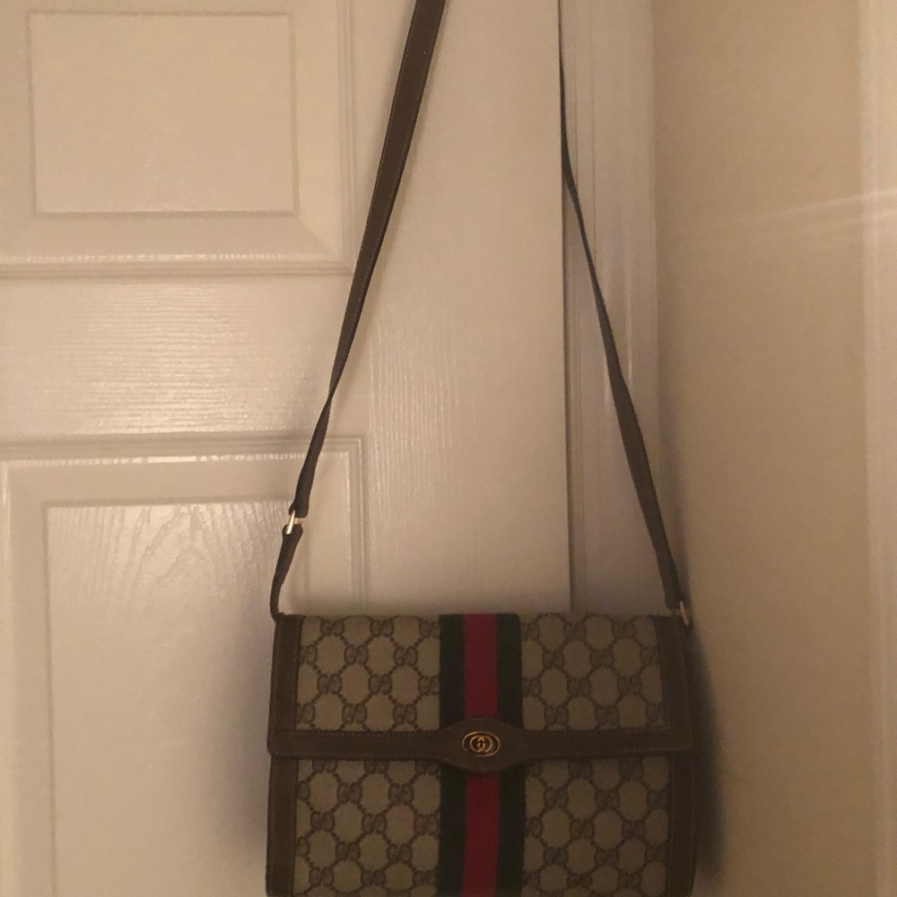Authentic Gucci Supreme GG  Crossbody